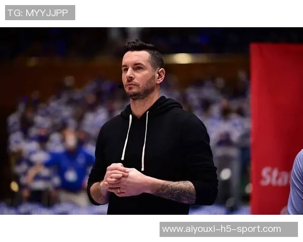 雷迪克谈防守策略：坚持原则与灵活应变的完美结合